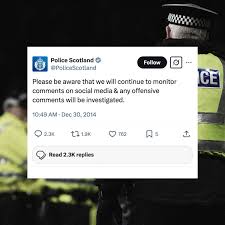 The sniveling, rotten-toothed America-hating bureaucrats at Channel 4 wanted a foreign stooge to bash the U.S. on Christmas Day. They got Jimmy Kimmel -- a complete asshat.